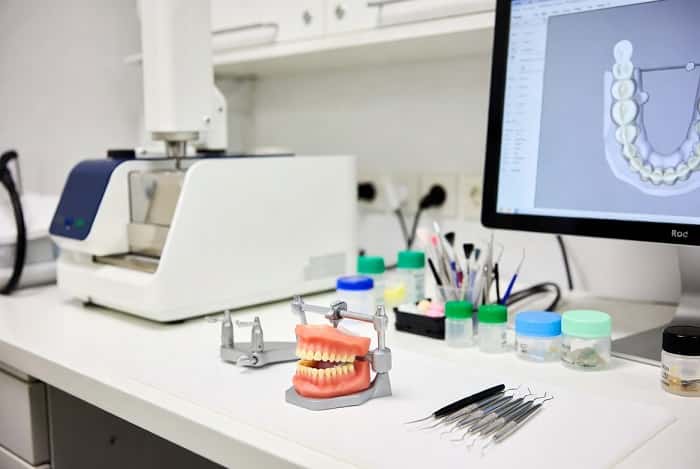 لابراتوار تخصصی دیجیتال دندانسازی چیست و چه مزایایی دارد؟