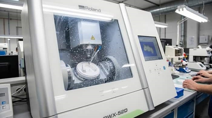 مرحله ساخت CAM پروتز دندانی دیجیتال با دستگاه میلینگ زیرکونیا