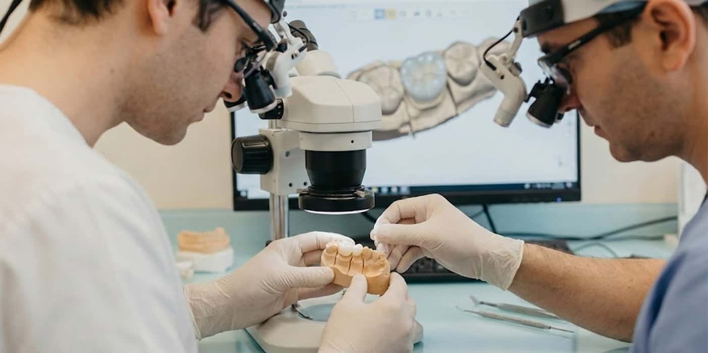 کنترل کیفیت و مارجینال فیت رستوریشن‌های زیرکونیا؛ از اسکن تا تحویل نهایی